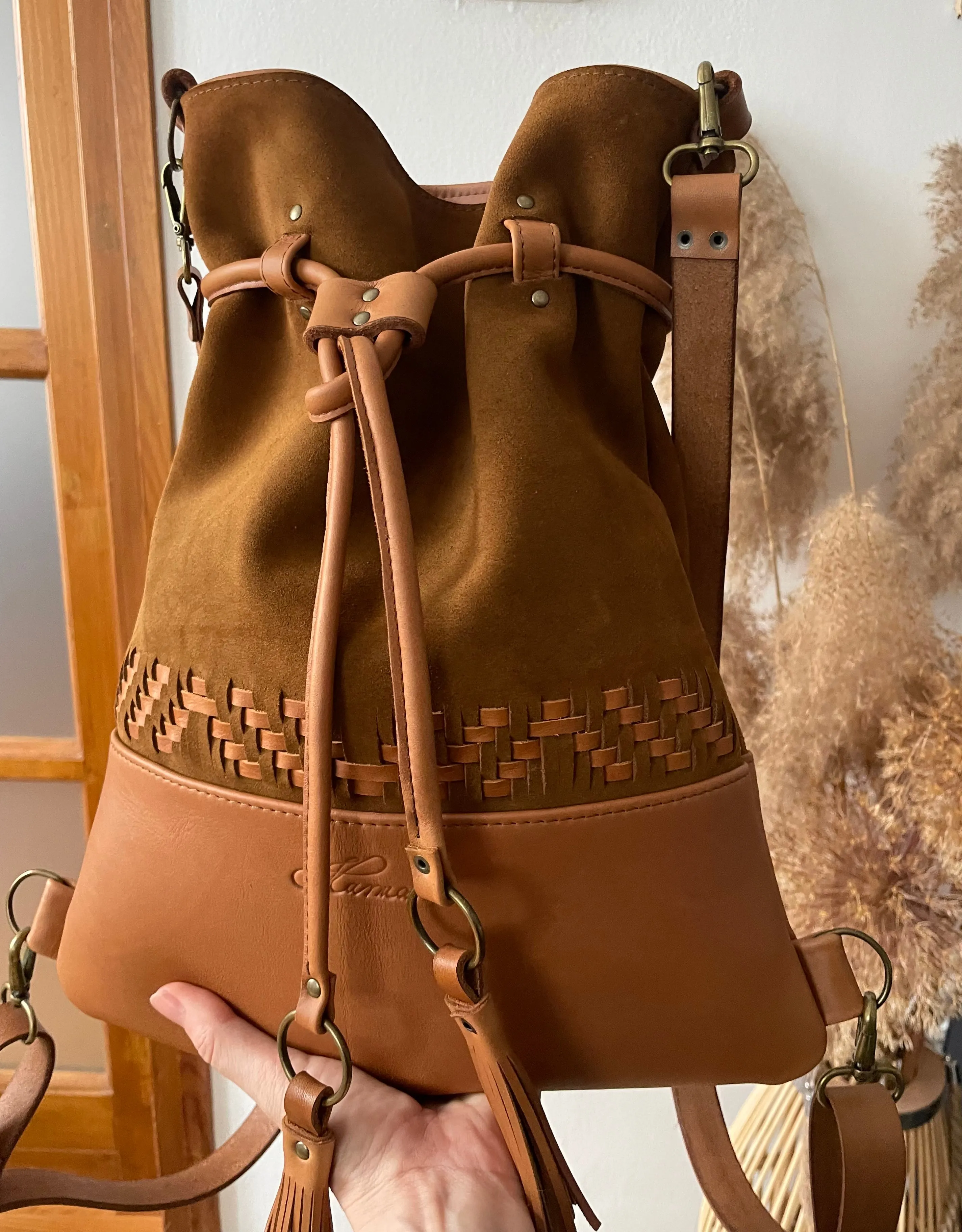 BROWN TRIANGLE WOVEN BACKPACK/TOTEBAG